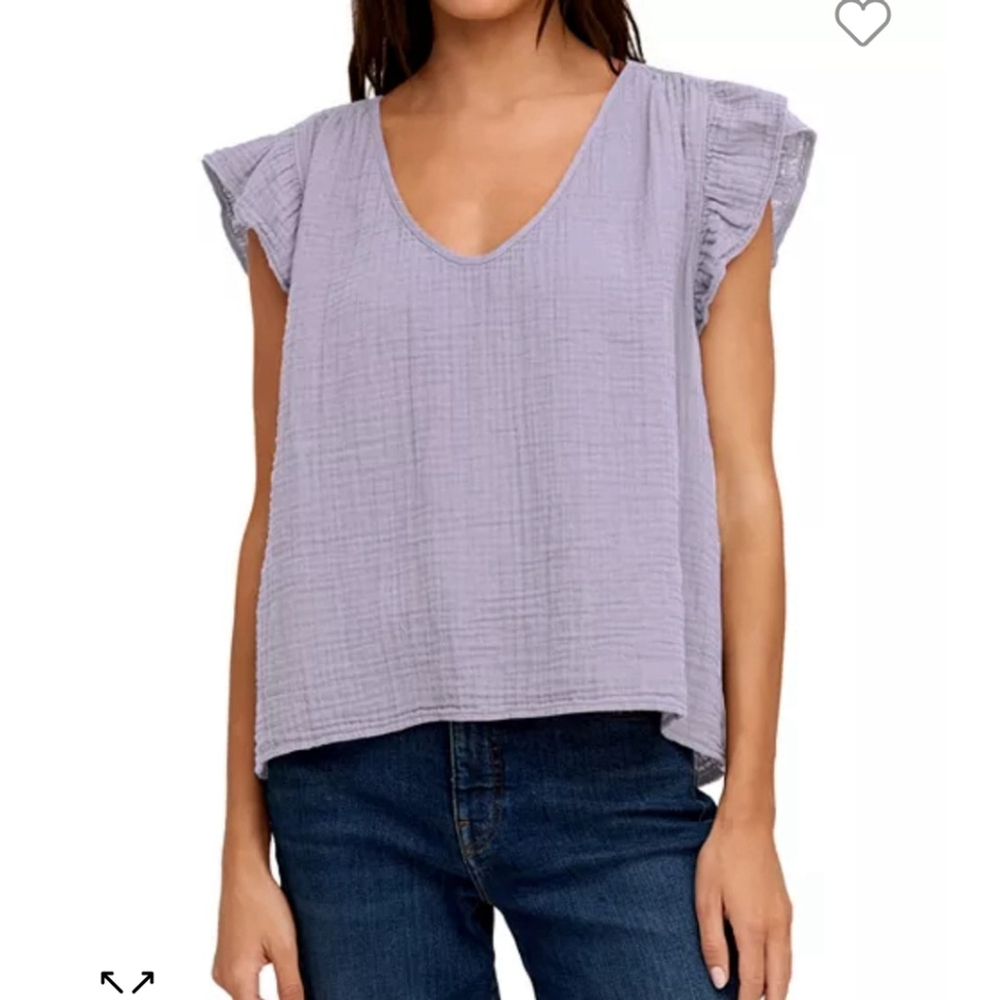 NWT Velvet by Graham & Spencer Top
